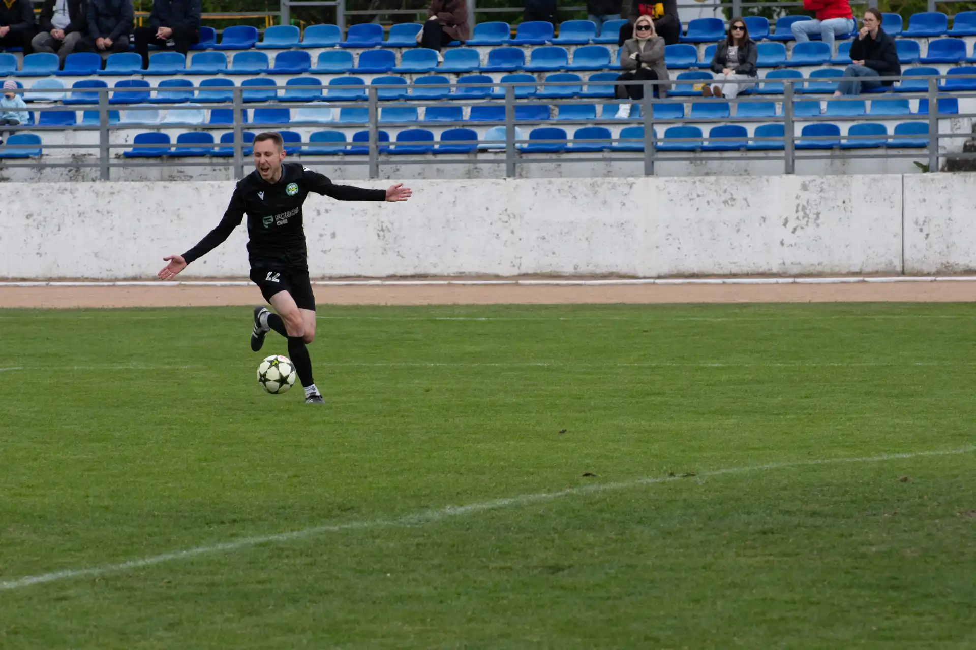 076.webp